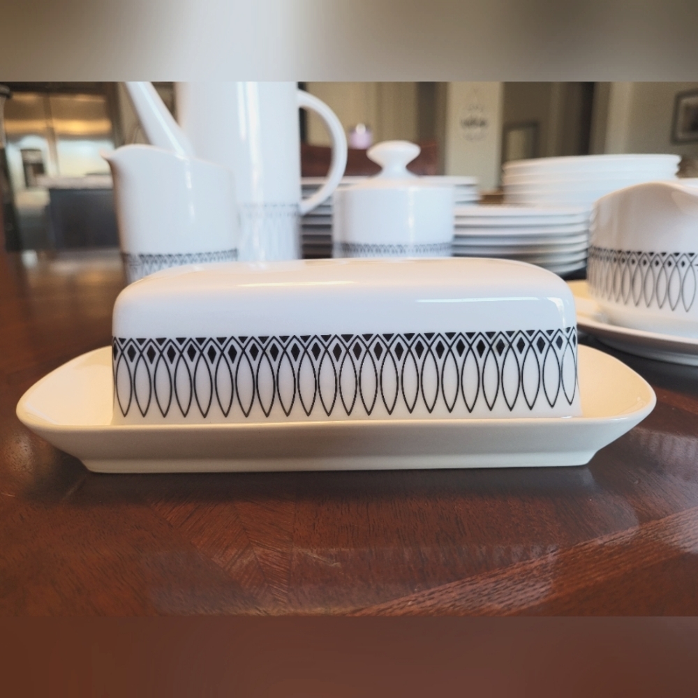 Vintage Harmony House Finlandia 3908 Japanese Fine China butter dish